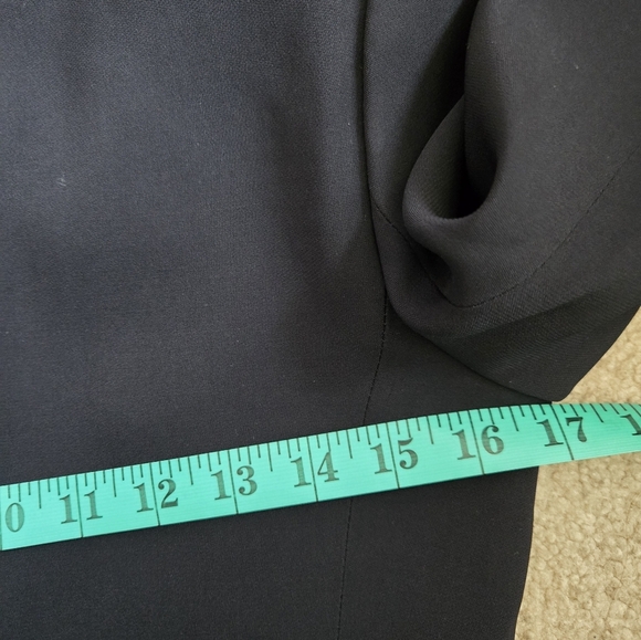 MASSIMO DUTTI Women's Navy Fitted Double-Breasted Blazer. Size 2 - Picture 14 of 15